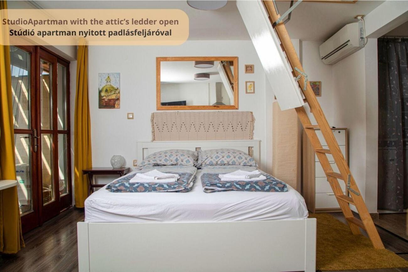Tulip Home Guest House Vác Eksteriør billede